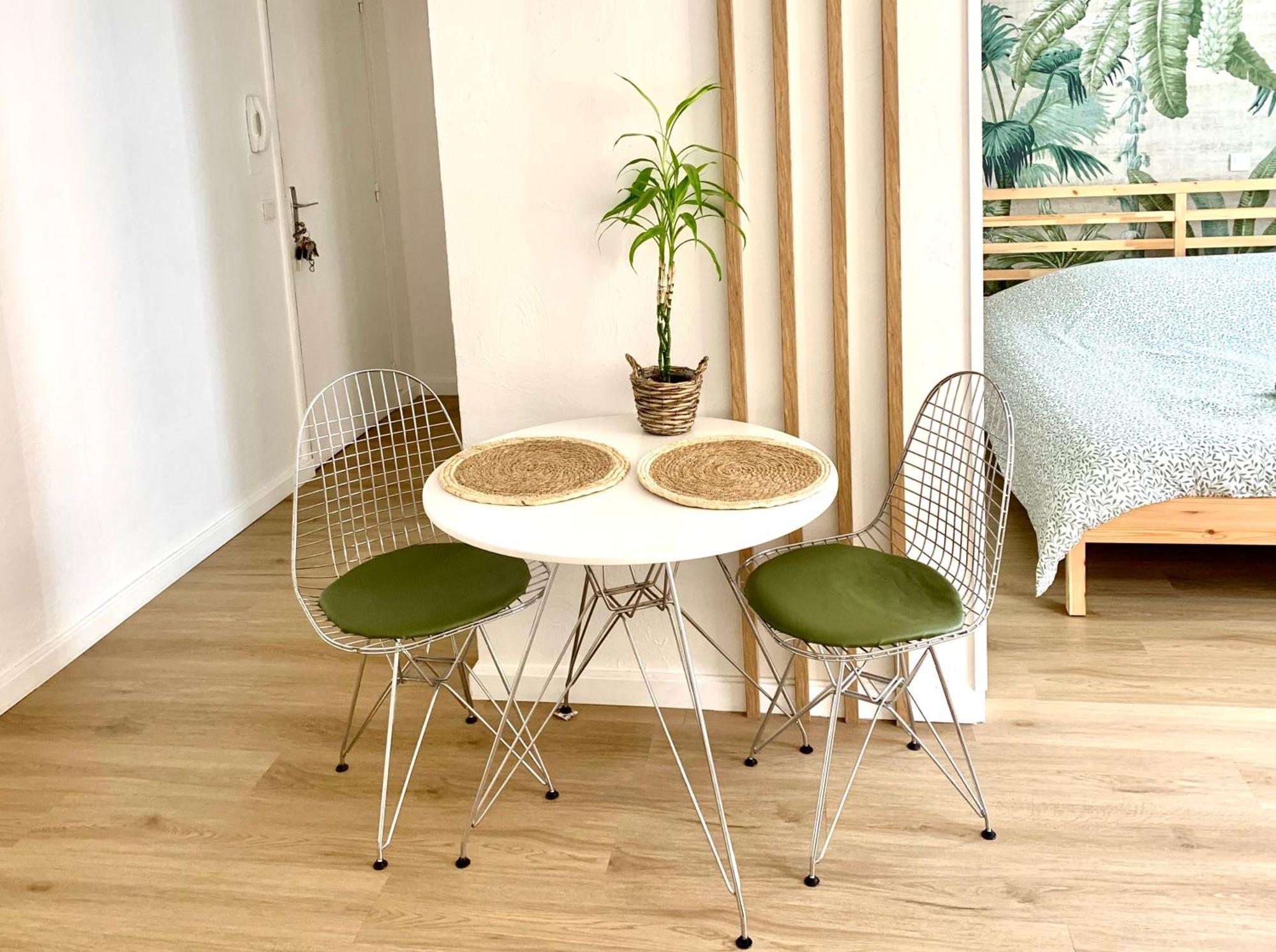 Charmant Appartement Au Coeur De Neuville - Lyon A 20Mn Neuville-sur-Saône Exterior foto